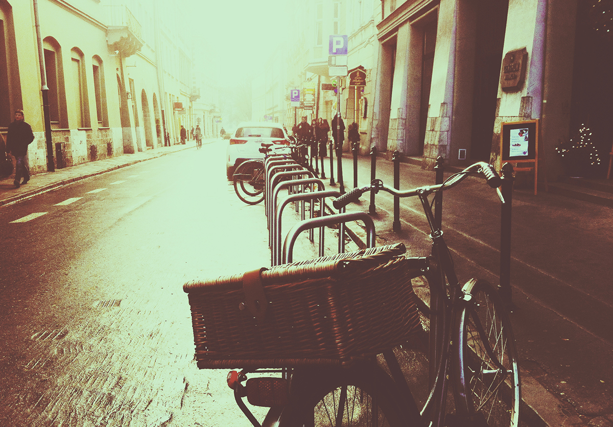 無料で使えるフリー画像 写真素材 自転車と街並み Ramica